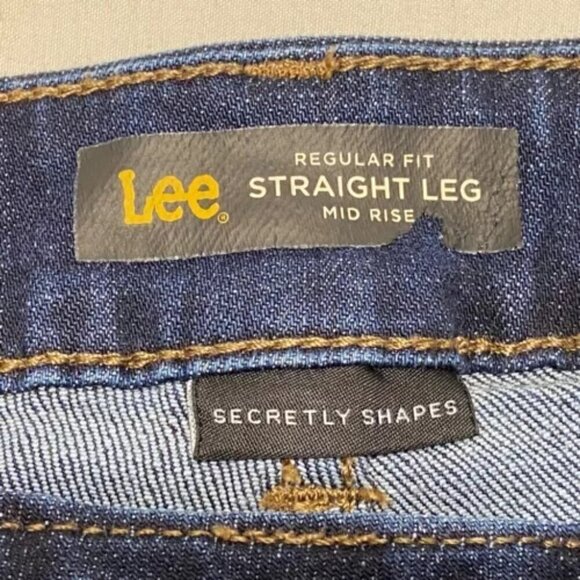 LEE Straight Leg Regular Fit Mid Rise Secretly Shapes Jeans Women's Sz 16 Short - Picture 10 of 11